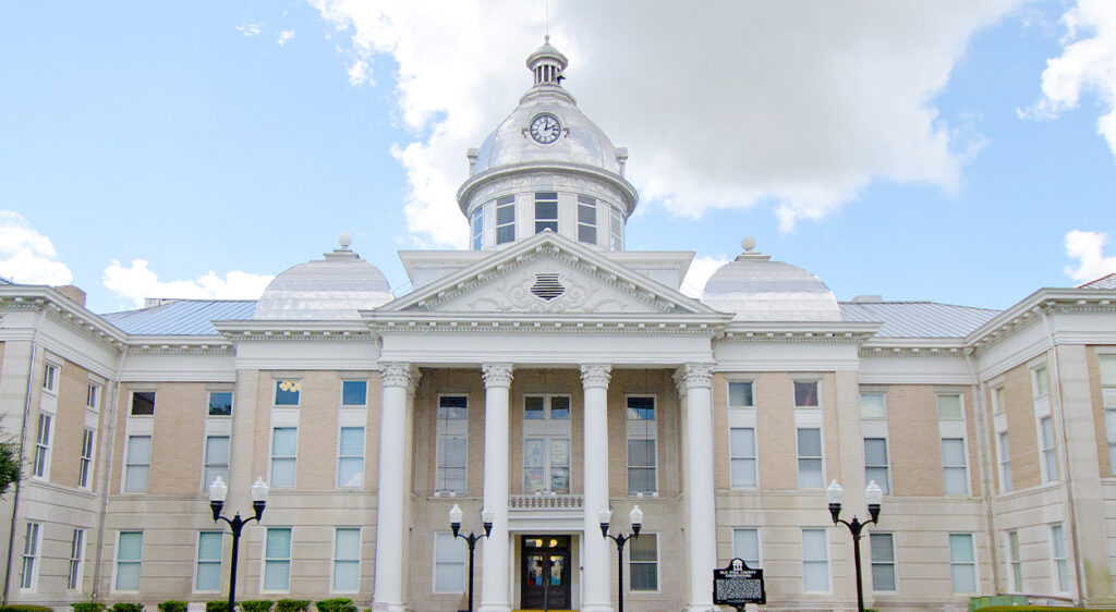 Eksteryè Sant Istwa Konte Polk la